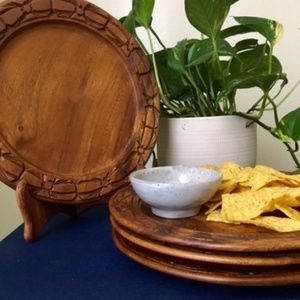 Monkeypod wood plates, set of 4